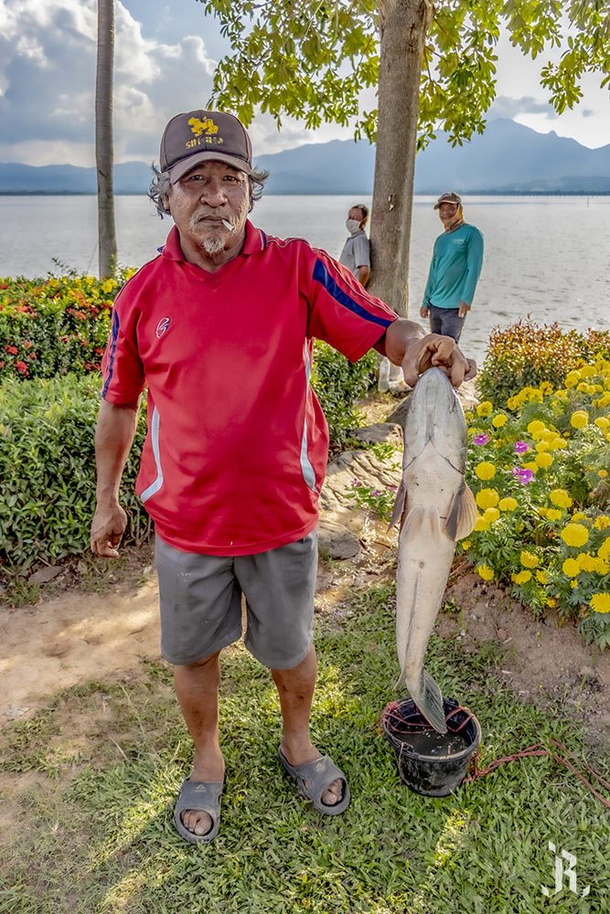 Pescador orgulloso, Tailandia