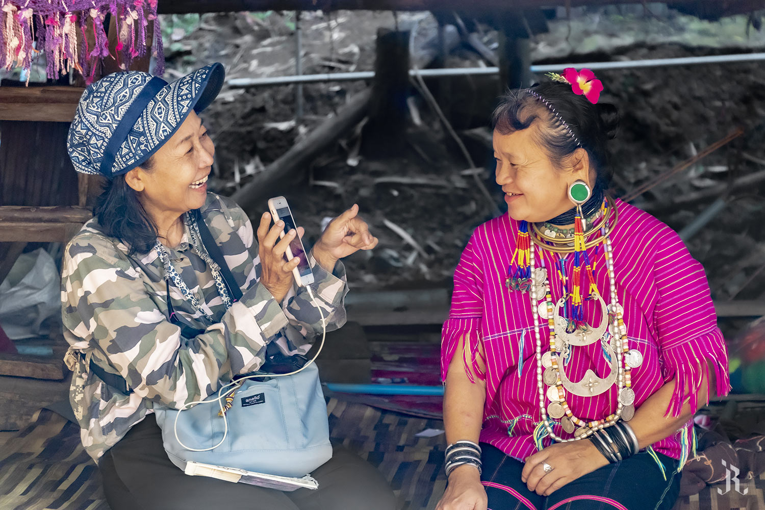 Mujeres Tailandesas en poblado Padaung